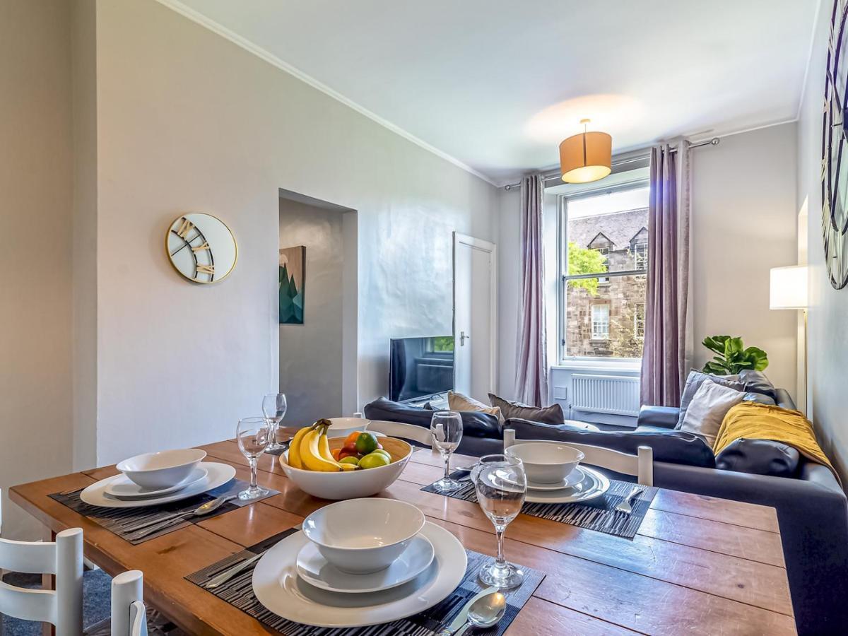 Pass The Keys Spacious And Homely Flat On The Royal Mile Edinburgh Bagian luar foto