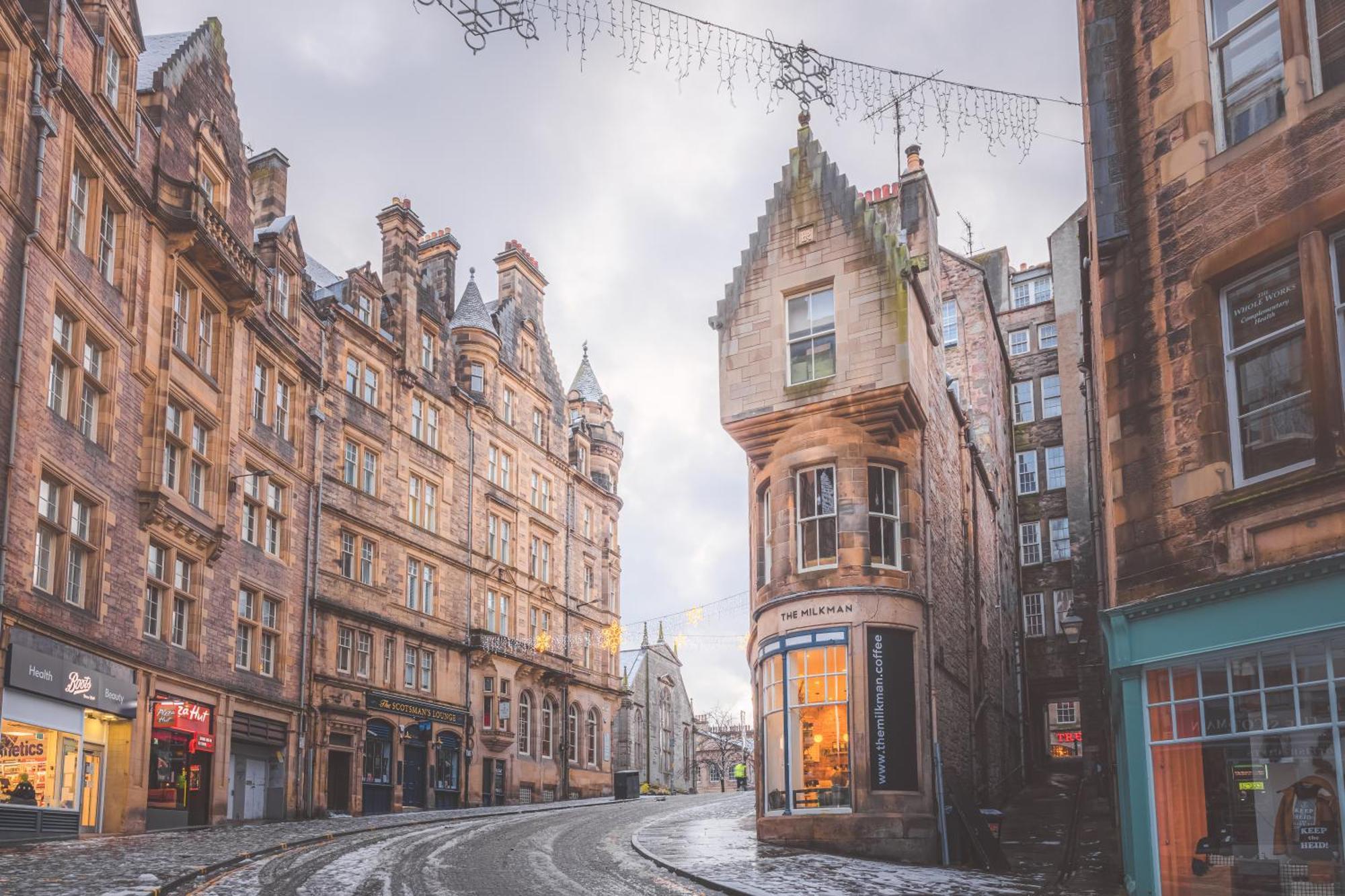 Pass The Keys Spacious And Homely Flat On The Royal Mile Edinburgh Bagian luar foto